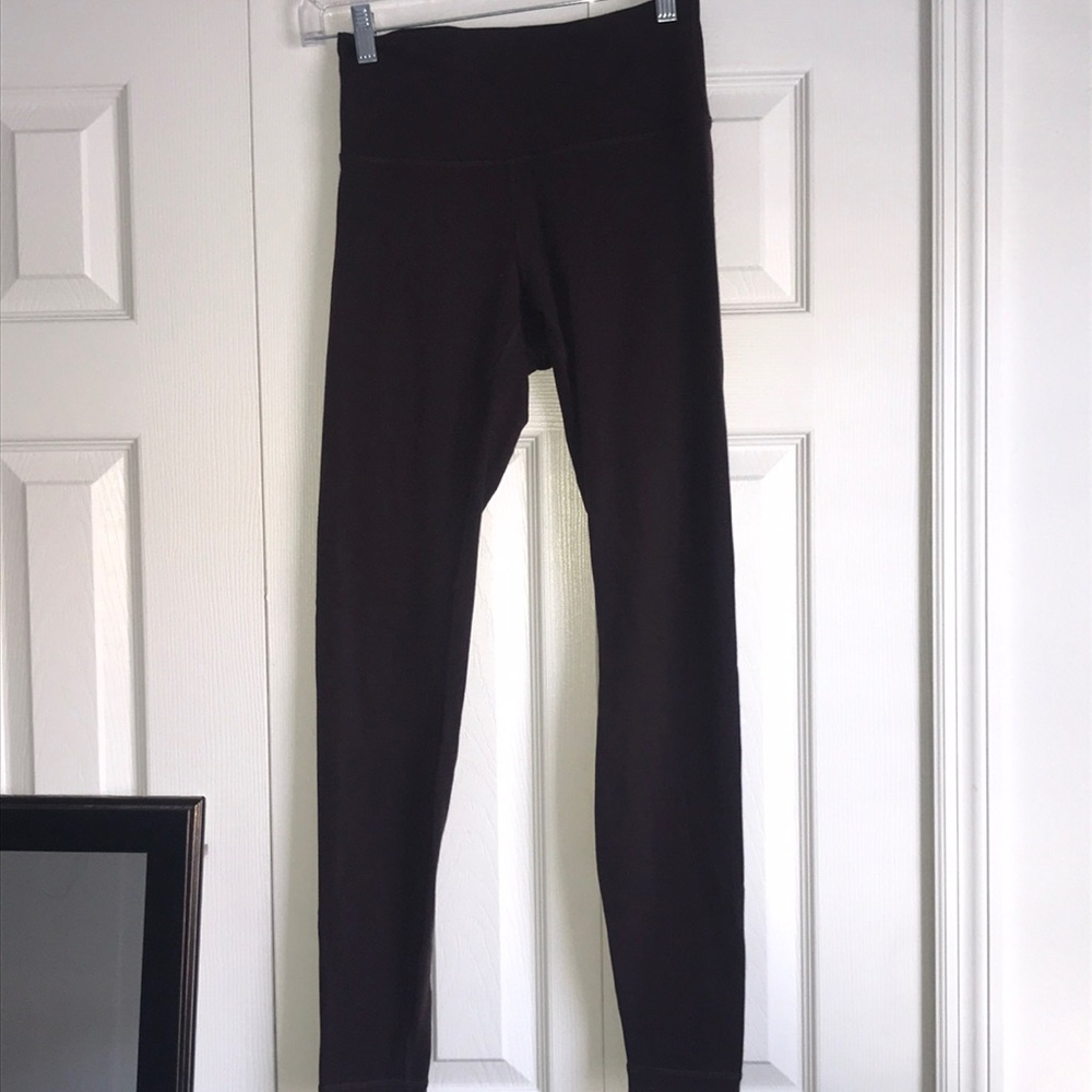 Lululemon Wunder Under 28 size 6